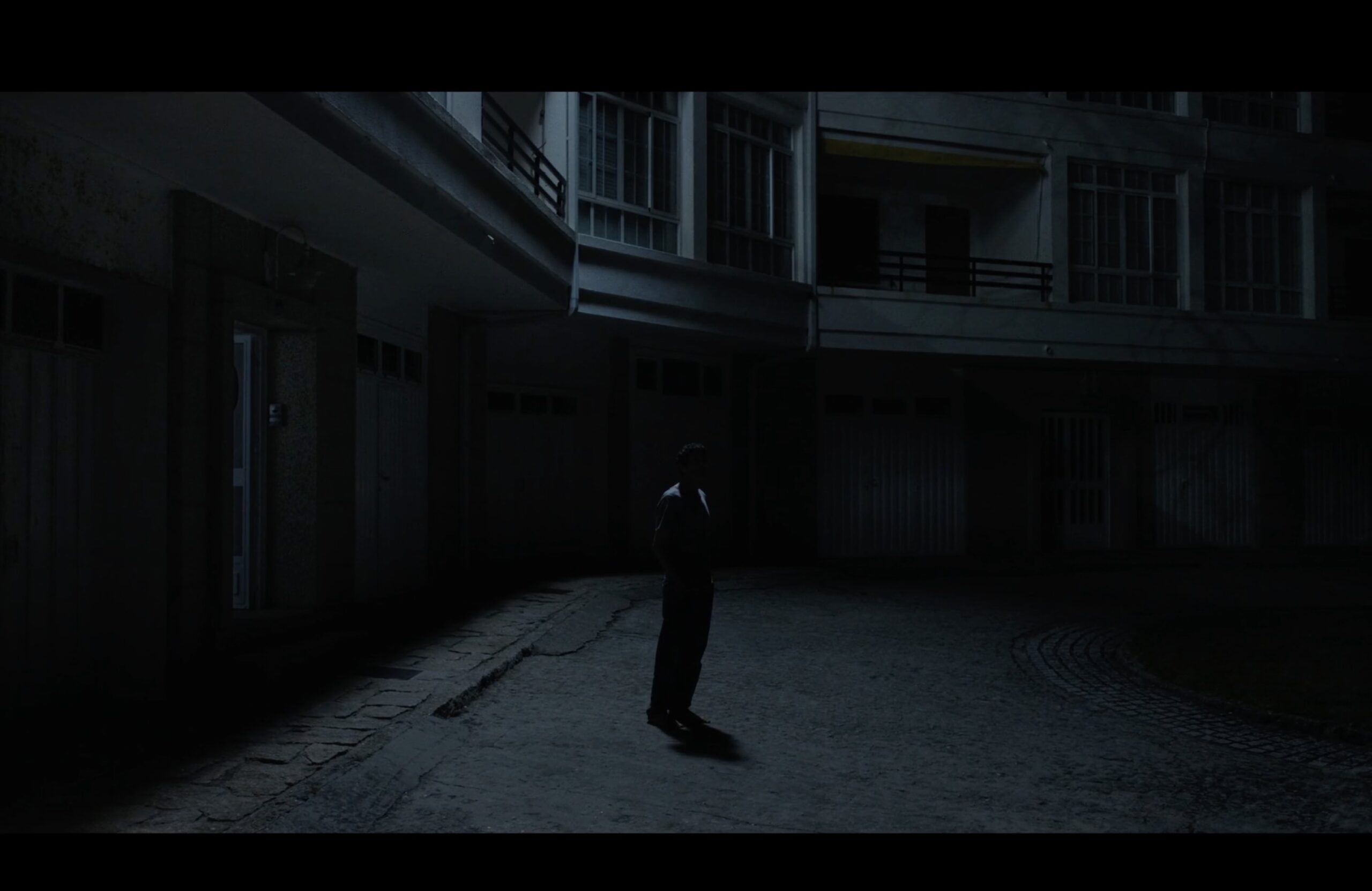 ASI LLEGO LA NOCHE 30 COMPRES